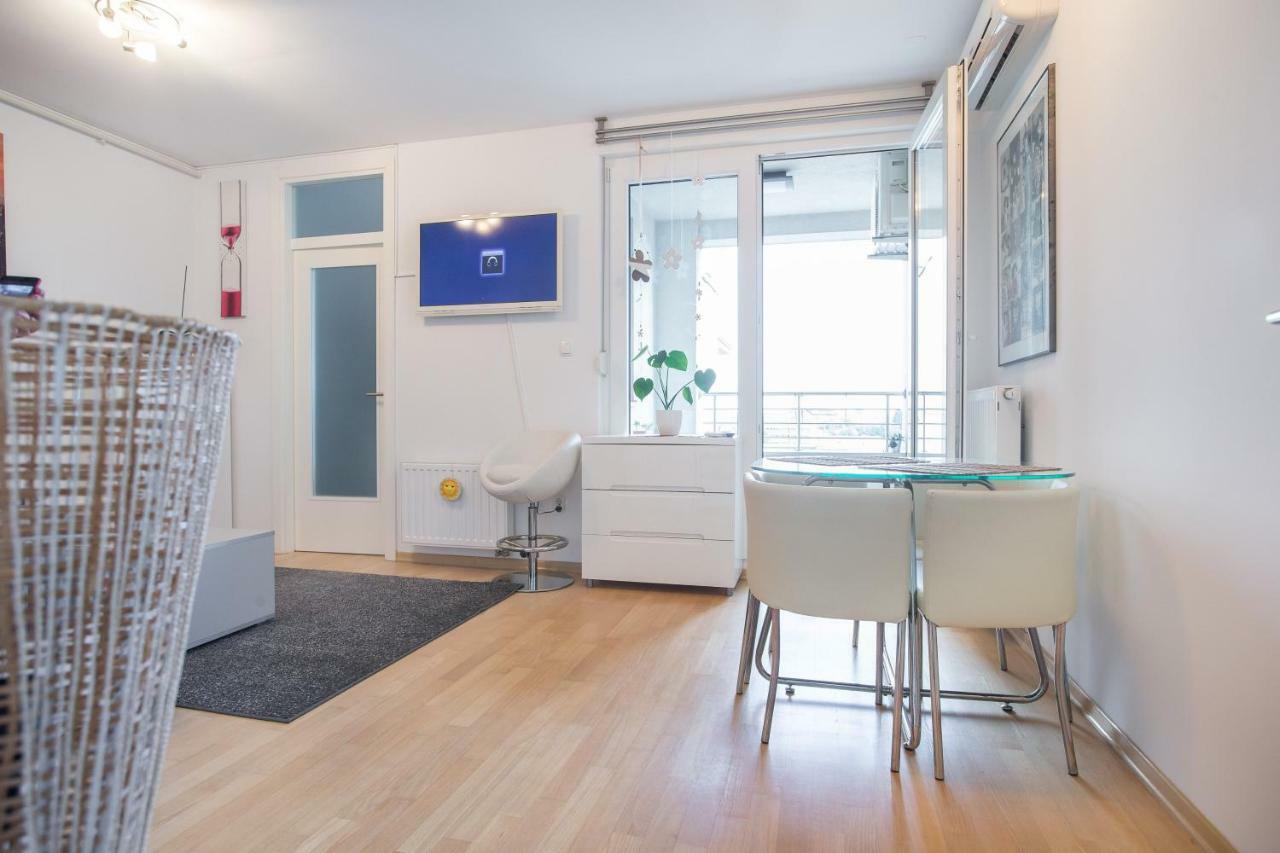 Cozy & Modern Studio With Balcony Zagreb Exterior photo